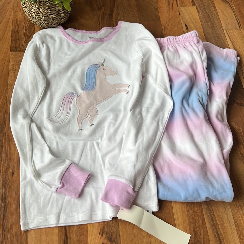 NEW Carter’s Girls Unicorn Pajama Set 2 Pieces